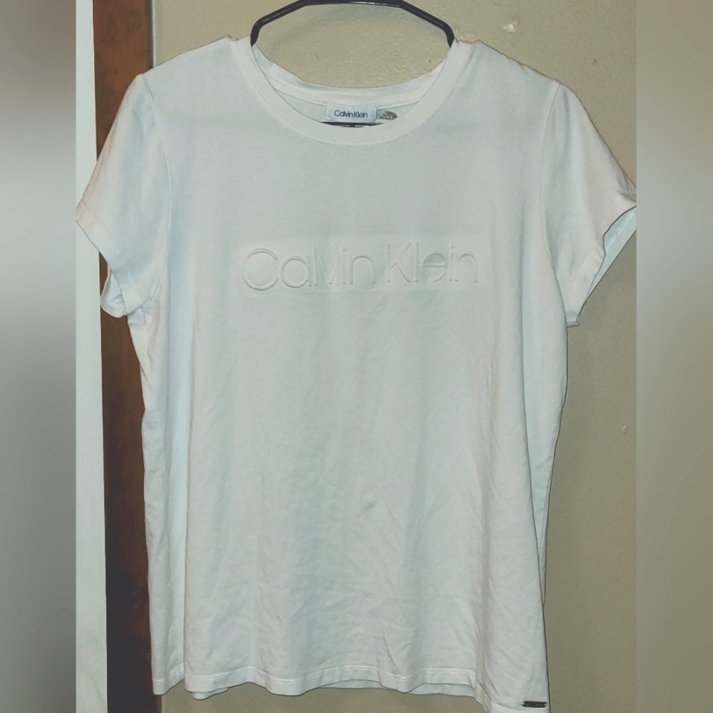 White Calvin Klein t-shirt, size L